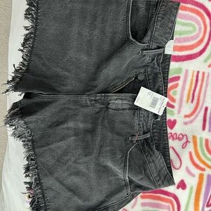 Good American Good 90s Short size 12